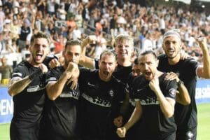 Spor Toto 1'inci Lig'de oynadığı 7 ma&ccedil; sonunda topladığı 6