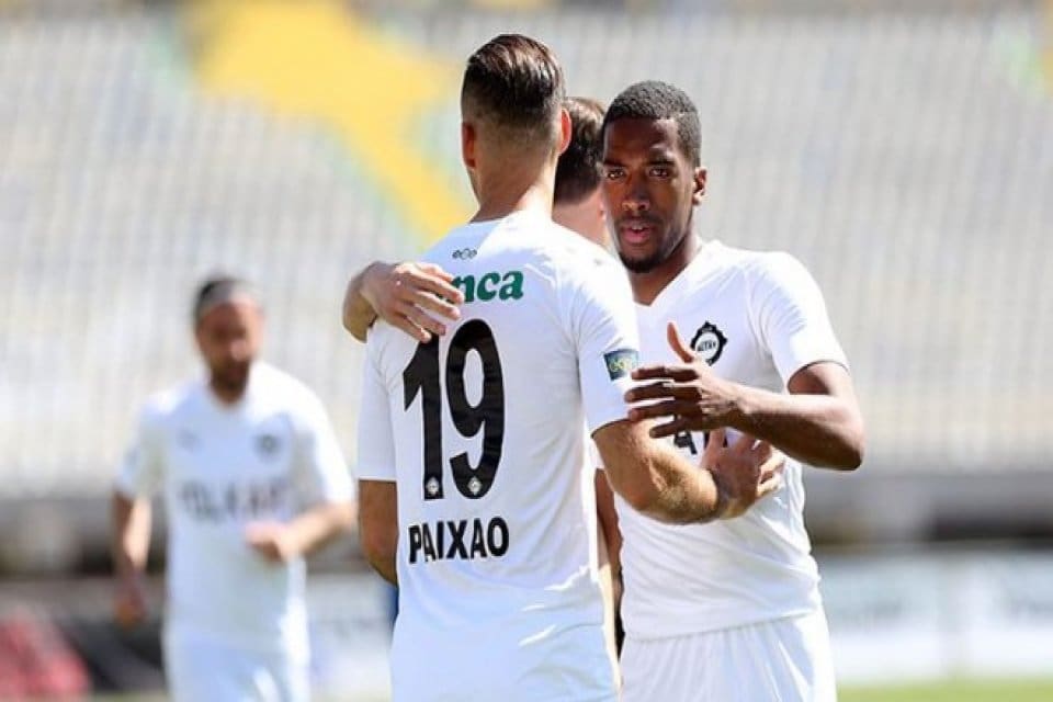TFF 1'inci Lig'de zirve yolunda pazartesi g&uuml;n&uuml; Bursaspor'la kritik ma&ccedil;ta