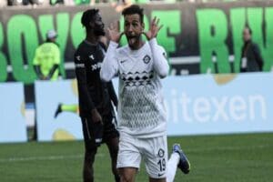 Spor Toto 1'inci Lig'de pazar g&uuml;n&uuml; deplasmanda Play-Off hattında yer