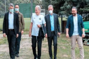 TFF 1'inci Lig'de ge&ccedil;en hafta deplasmanda 2-0 kaybettiği Akhisarspor ma&ccedil;ından
