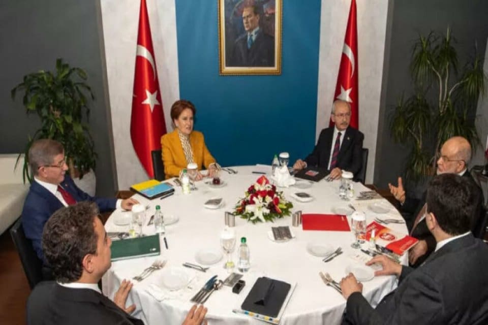 Altılı Masa, ikinci turun g&ouml;r&uuml;şmeleri kapsamında bug&uuml;n saat 14.00'te CHP