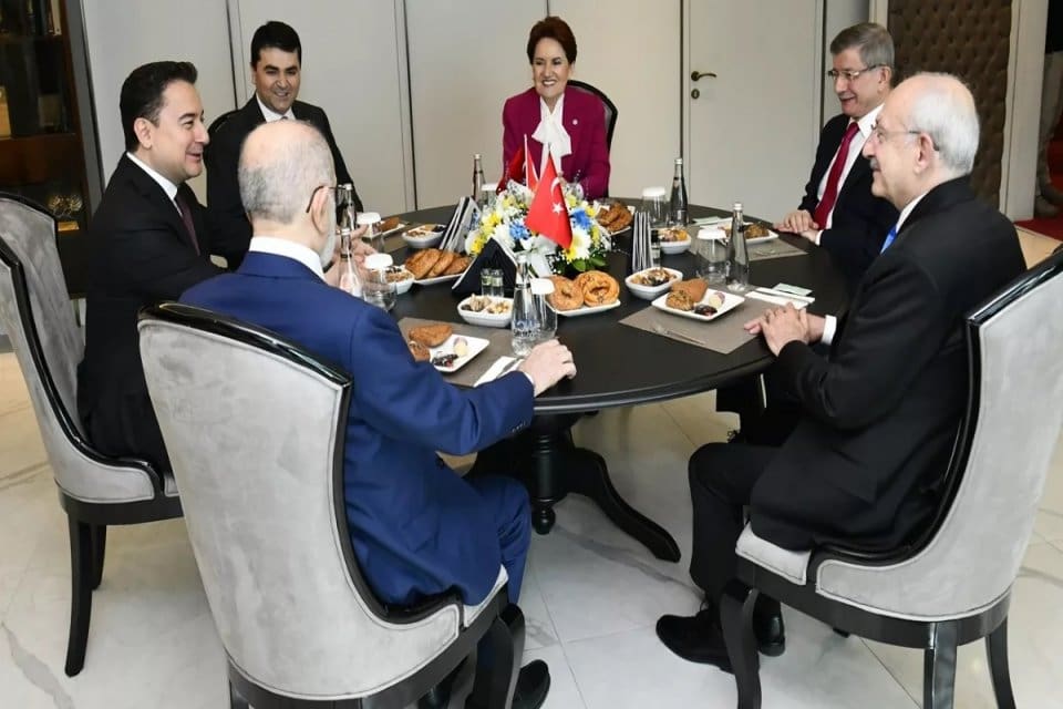 Se&ccedil;im tarihi olarak 14 Mayıs'ın işaret edilmesinin ardından 6'lı masanın
