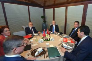 6 muhalefet partisinin bir araya gelerek oluşturduğu 'Altılı Masa' kapsamında 'Kurumsal