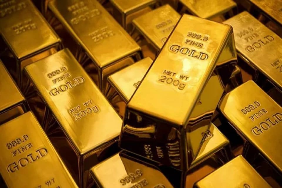 Kıymetli metalin onsu 2 bin 32 dolara kadar &ccedil;ıkarak 13