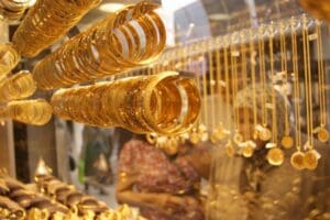 Uzun bir y&uuml;kseliş trendi g&ouml;steren altının son d&ouml;nemki d&uuml;ş&uuml;ş&uuml; sonrasında