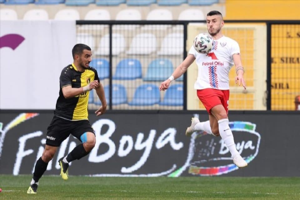 TFF 1. Lig'in 27. haftasında Altınordu deplasmanda İstanbulspor ile karşı