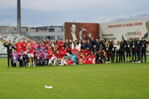 Denizlispor karşılaşmasını evinde 5-2 kazanmayı başaran Altınordu, çok önemli virajı