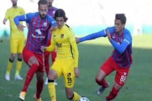 Spor Toto 1'inci Lig'de son 2 ma&ccedil;ından 1'er puanla ayrılarak