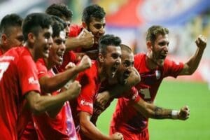 Spor Toto 1&rsquo;inci Lig&rsquo;de ilk 2&rsquo;nin 2 puan gerisinde 49