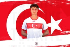 Futbol akademisi tesisleri ve oyuncu yetiştirme konusunda T&uuml;rk futbolunun &ouml;nc&uuml;