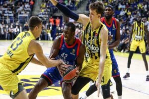 Anadolu Efes, Fenerbahçe Beko'yu 86-72 mağlup ederek Bitci Türkiye Kupası'nın