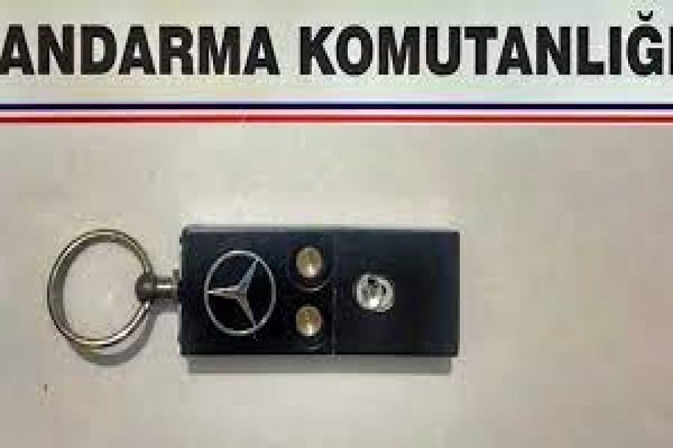 Bartın&rsquo;ın Ulus il&ccedil;esinde anahtarlık silahla oynayan anne, silahın bir anda