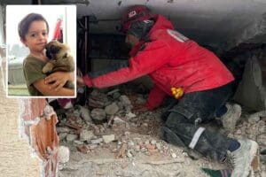 İzmir'in &Ccedil;iğli il&ccedil;esinde, okul servisinde unutulup, havasızlıktan hayatını kaybeden Alperen