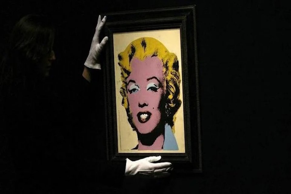 Pop Art akımının &ouml;nc&uuml;lerinden Warhol'un Marilyn Monroe tablosu, 20. y&uuml;zyılda