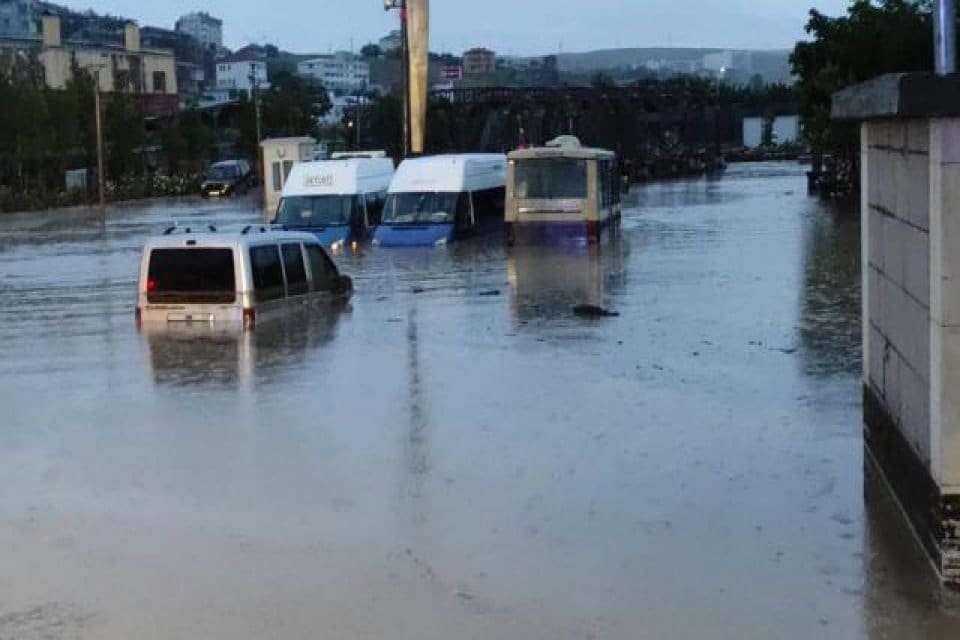 Ankara Valisi Vasip Şahin g&uuml;n boyu yoğun yağış beklendiğinden il