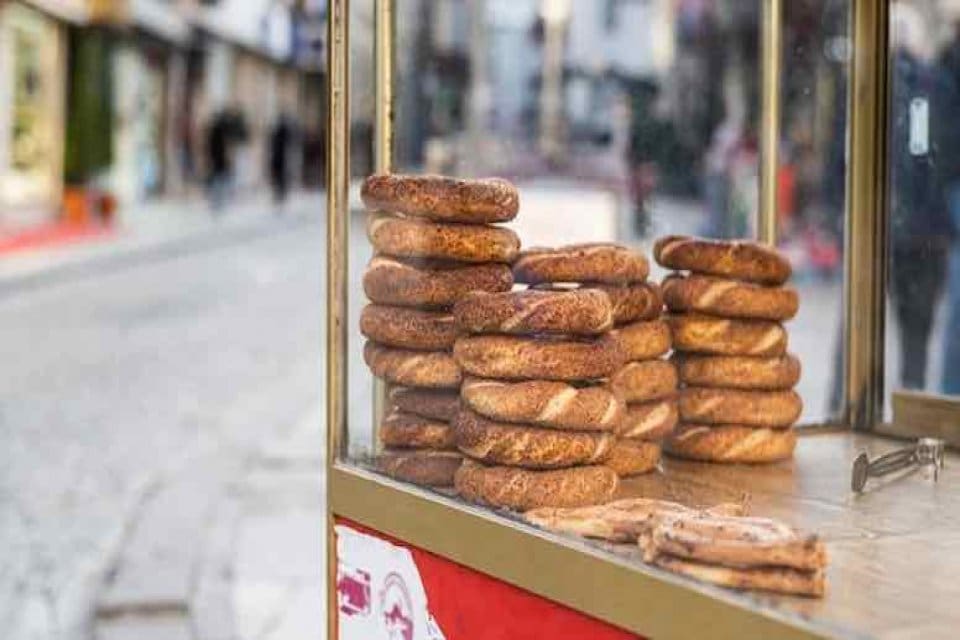 Ankara'da 23 Ocak 2023 Pazartesi itibarıyla 100 gram simit 7