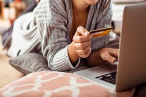 Corona vir&uuml;sle m&uuml;cadele i&ccedil;in alınan kapanma kararı nedeniyle bu yıl