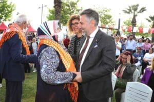 Bayraklı Belediyesinin Anneler G&uuml;n&uuml; etkinlikleri kapsamında Kadın G&uuml;c&uuml; Derneği iş