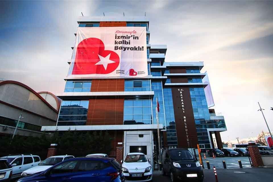 Anneler G&uuml;n&uuml;&rsquo;n&uuml; farklı etkinlikler ile karşılayacak olan Bayraklı Belediyesi, Kadın