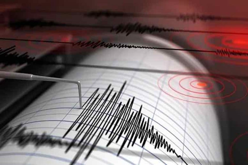 Akdeniz, Antakya K&ouml;rfezinde 4,5 b&uuml;y&uuml;kl&uuml;ğ&uuml;nde deprem meydana geldi. Afet ve