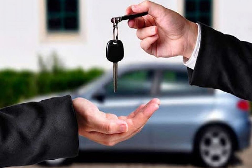 Sıfır otomobillerde matrah d&uuml;zenlemesi yapılarak &Ouml;TV tutarının d&uuml;ş&uuml;r&uuml;lmesi g&uuml;ndemde. AK