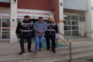 Aydın'ın Kuyucak il&ccedil;esinde kendisine k&uuml;frettiğini iddia ettiği arkadaşı Hasan Erdoğan'ı