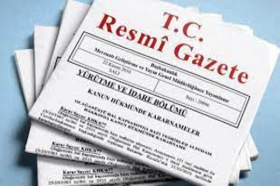 Resmi Gazete'de yayımlanan Asgari &Uuml;cret Tespit Komisyonu'nun kararında &ccedil;alışanların bir
