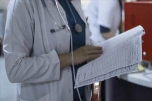 TTB, aşı karşıtı a&ccedil;ıklamalar yapan 20'den fazla doktorla ilgili disiplin