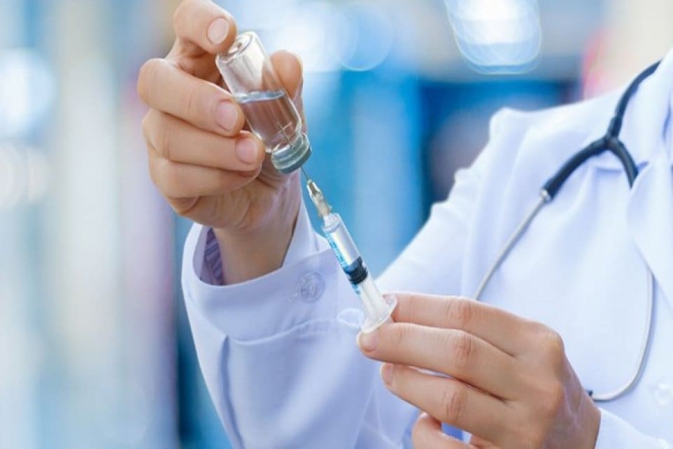 Corona vir&uuml;s aşılarındaki patent haklarının ge&ccedil;ici olarak kaldırılması &ccedil;ağrısı bilim