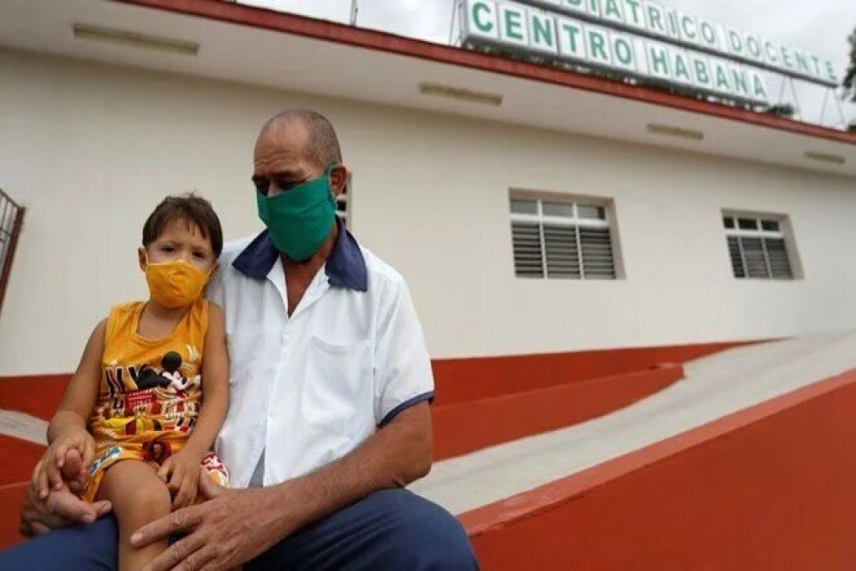 K&uuml;ba, aşılama yaşını 2'ye kadar d&uuml;ş&uuml;ren ilk &uuml;lke oldu. &Uuml;lkede,