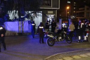 Bursa'da, ayrılmak isteyen, birlikte yaşadığı kuzeni B.E. ve yengesi Birg&uuml;l