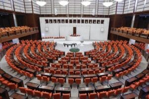 Askeri su&ccedil;lara ilişkin dava ve işler, su&ccedil;un işlendiği yerin bağlı