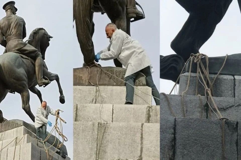 Samsun&rsquo;da Atat&uuml;rk Anıtı&rsquo;na &Ccedil;elik halat bağlayıp yıkmak isteyen 2 sanığın