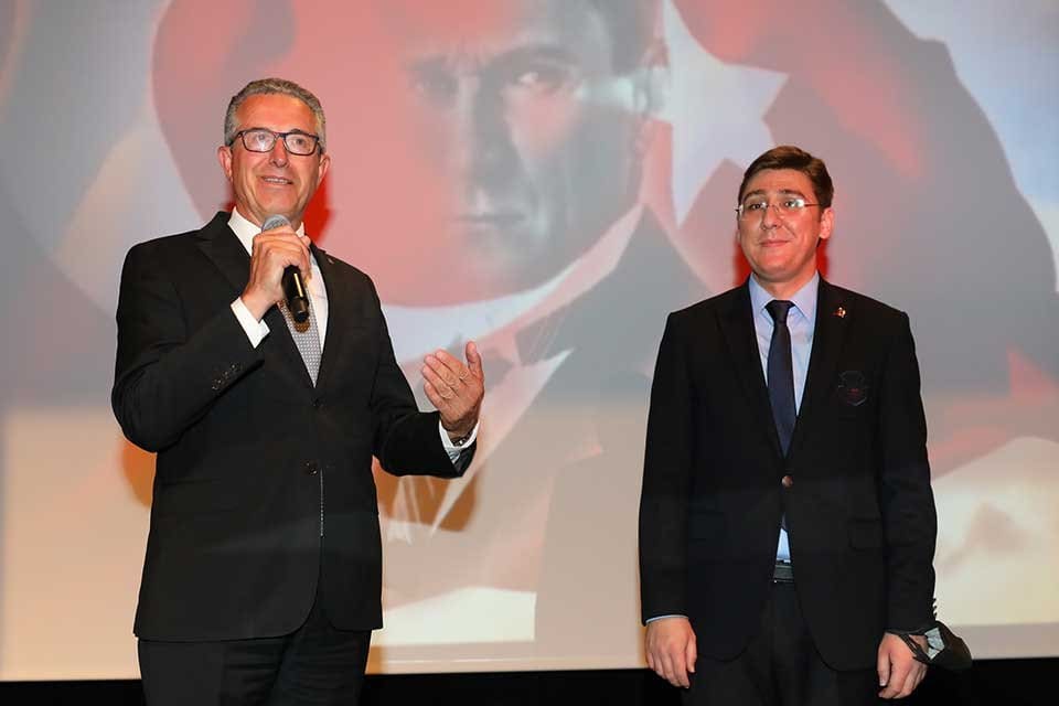 Gaziemir Belediyesi, &ouml;l&uuml;m&uuml;n&uuml;n 83. yılında T&uuml;rkiye Cumhuriyeti&rsquo;nin kurucusu Mustafa Kemal