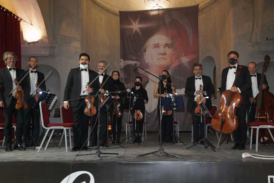 Cumhuriyetimizin kurucusu Gazi Mustafa Kemal Atat&uuml;rk aramızdan ayrılışının 83&rsquo;&uuml;nc&uuml; yılında