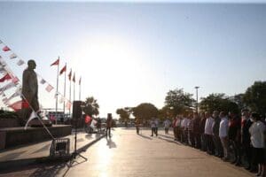 Ulu &Ouml;nder Gazi Mustafa Kemal Atat&uuml;rk&rsquo;&uuml;n Karşıyaka ziyareti ve Karşıyaka