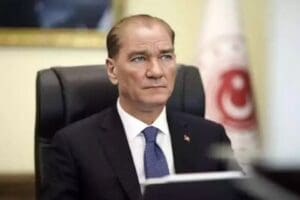 Bir sosyal medya kullanıcısı, yapay zeka teknolojisinden faydalanarak Atat&uuml;rk&rsquo;&uuml; g&uuml;n&uuml;m&uuml;ze