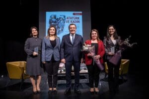 Konak Belediyesi&rsquo;nin 5 Aralık Kadın Hakları G&uuml;n&uuml; ve T&uuml;rk Kadınına