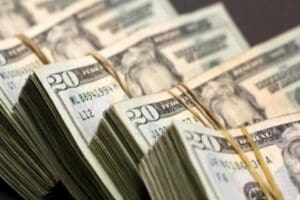 Dolar haftaya 8.50 TL&rsquo;den başlarsa enflasyonda yeni dalganın kapısının a&ccedil;ılacağını