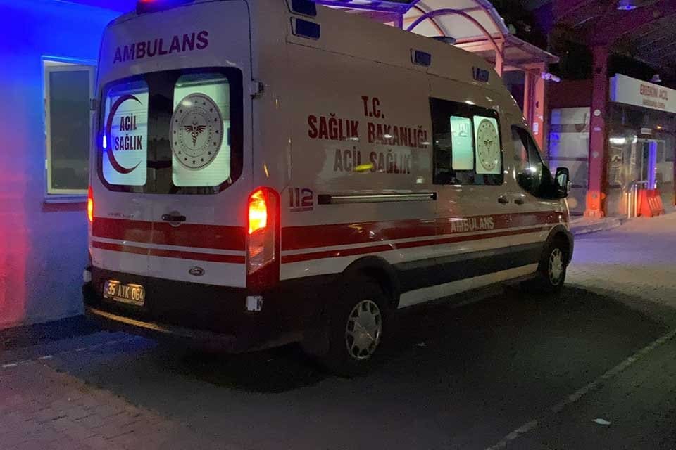 İzmir'in Buca il&ccedil;esinde, tartıştığı kişi tarafından av t&uuml;feği ile başından