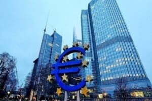 Avrupa Merkez Bankası Başkanı Lagarde, faizleri, temmuz ayındaki toplantıda 25