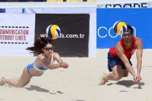 İzmir, CEV U20 Plaj Voleybolu Avrupa Şampiyonası&rsquo;na 8-11 Temmuz tarihleri