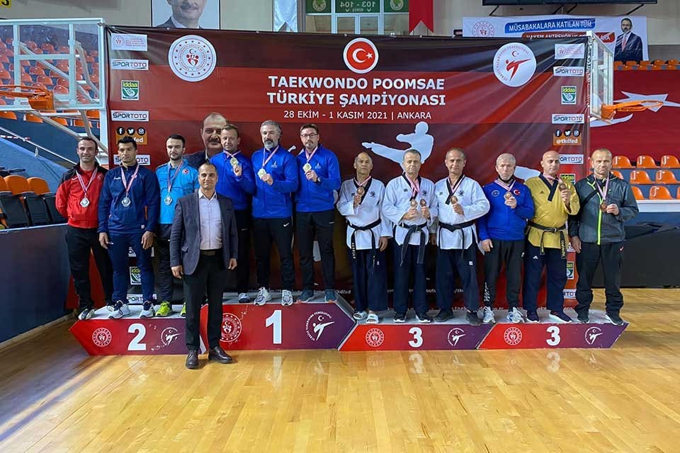 &Ccedil;iğli Belediyesi Taekwondo takımı Ankara&rsquo;da d&uuml;zenlenen T&uuml;rkiye Taekwondo Poomsae Şampiyonasından