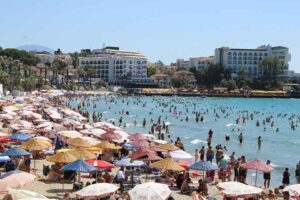 Aydın'da, 2022 yılında 3 milyon 200 bin yerli ve yabancı