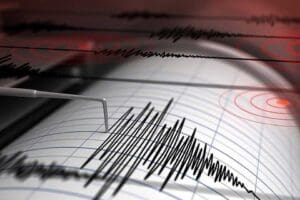Aydın'da meydana gelen 3.9 b&uuml;y&uuml;kl&uuml;ğ&uuml;ndeki deprem İzmir ve Manisa'da da