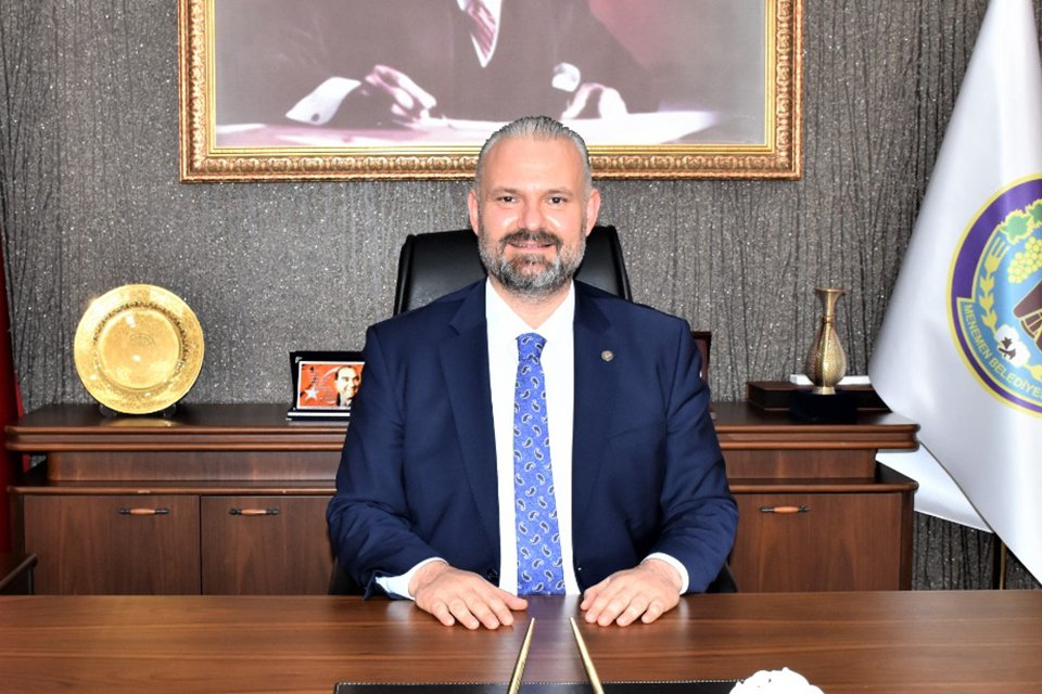 Menemen'de yapılan kura çekimi sonunda Menemen Belediyesi Başkan Vekili seçilen