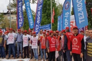 Anayasa Mahkemesi'nin verdiği karara g&ouml;re iş&ccedil;i sendikaya &uuml;ye olmasa bile
