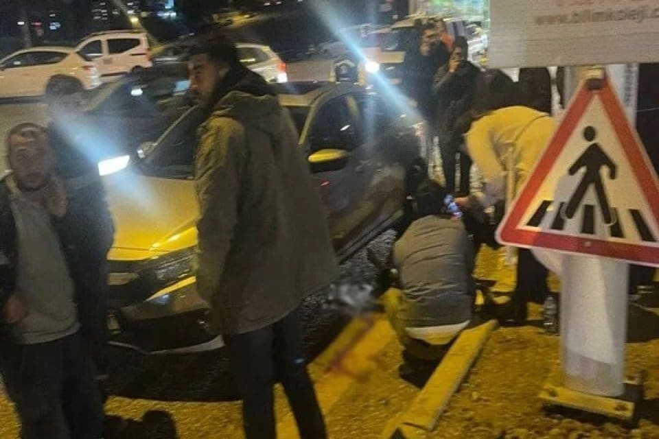 Ankara'da pazar g&uuml;n&uuml; manken &Ouml;zge Ulusoy'un babasının hayatını kaybettiği Turan