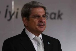 İYİ Parti Genel Başkan Başdanışmanı ve İzmir Milletvekili Aytun &Ccedil;ıray,