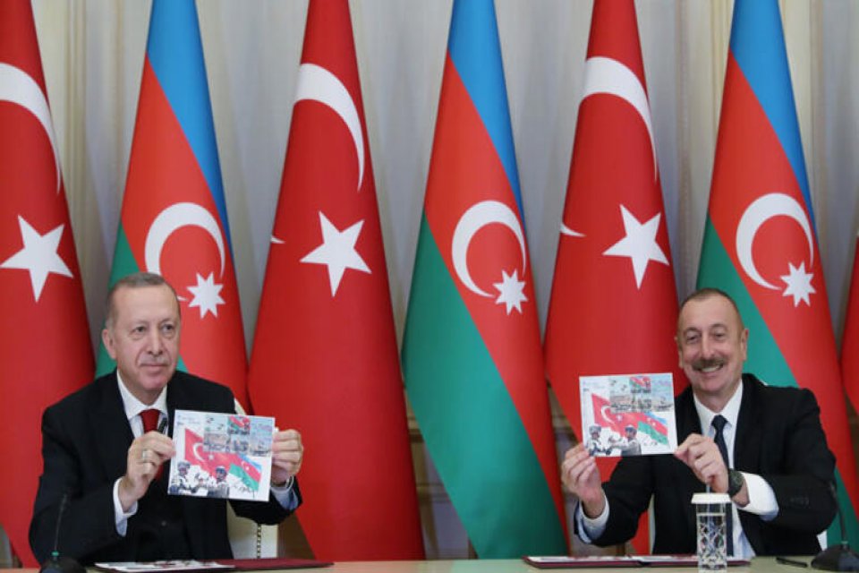Cumhurbaşkanı Recep Tayyip Erdoğan, Azerbaycan Cumhurbaşkanı İlham Aliyev ile Gençlik Sarayı’nda ortak basın